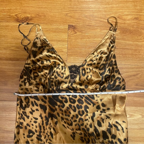 Secret Treasures Nightgown in Gold Animal Print, Black Lace, Size Medium (8/10) - Picture 2 of 7